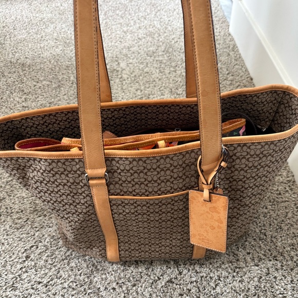 Coach Handbags - Coach extra large tote Used condition